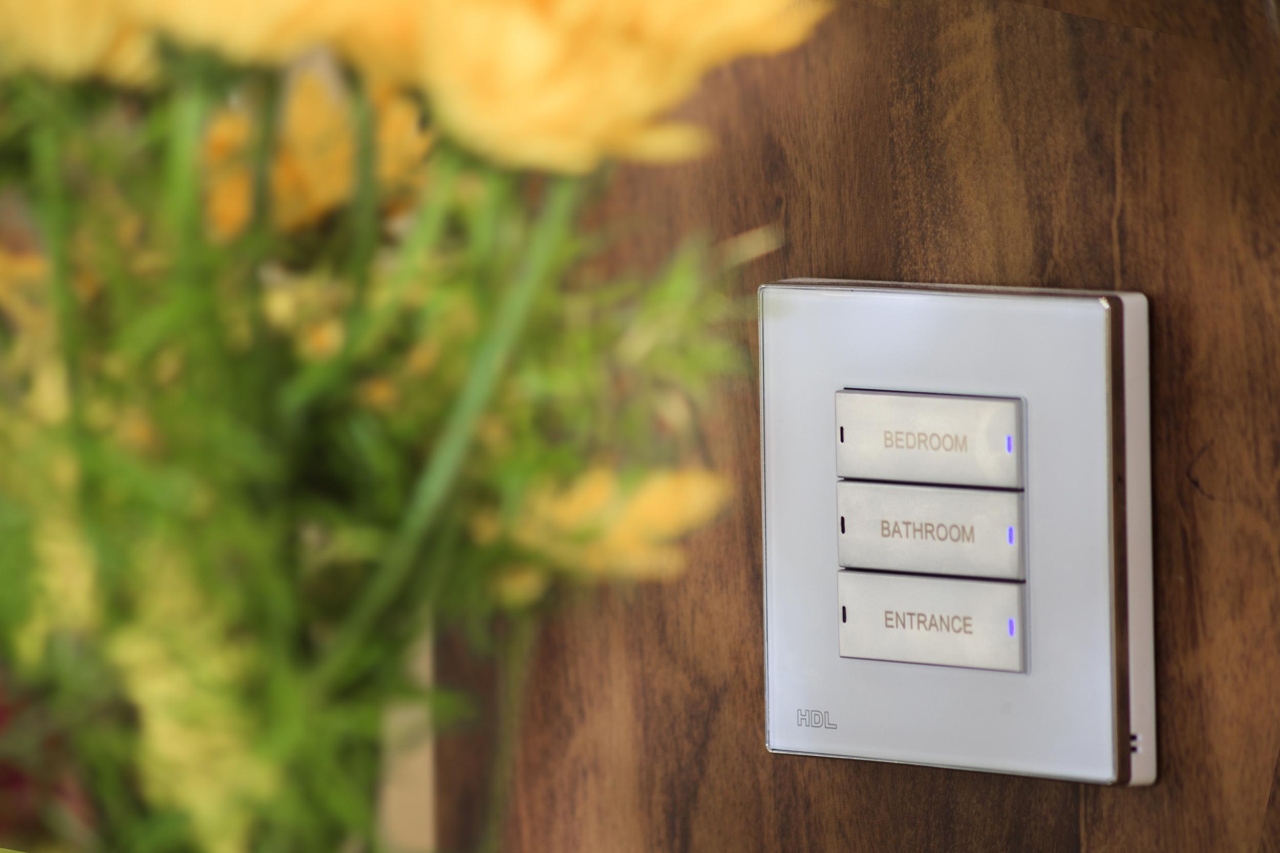 Hotel Regal Pacific Santiago Ngoại thất bức ảnh A Lutron Maestro light switch