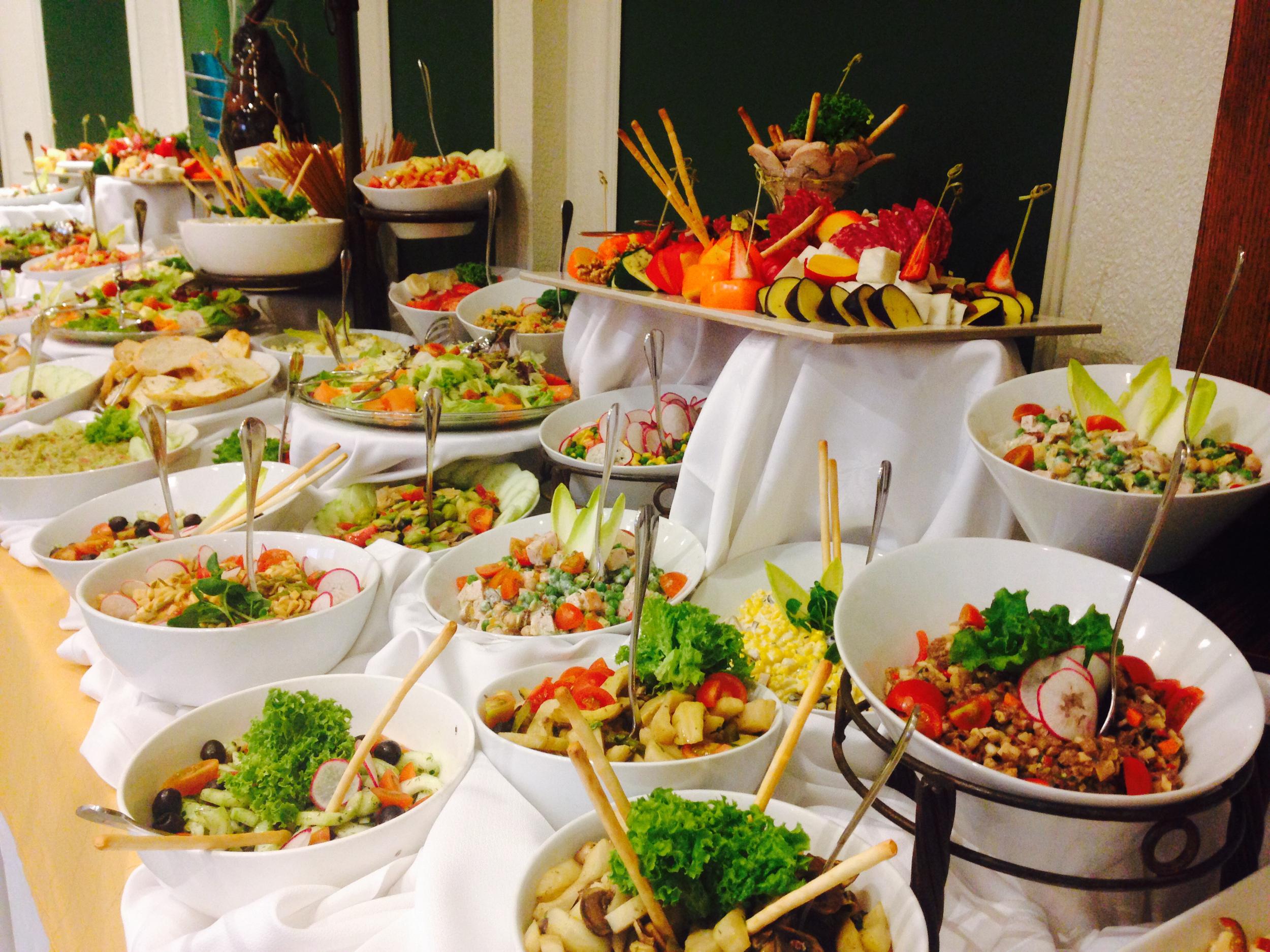 Hotel Regal Pacific Santiago Ngoại thất bức ảnh A selection of cold buffet
